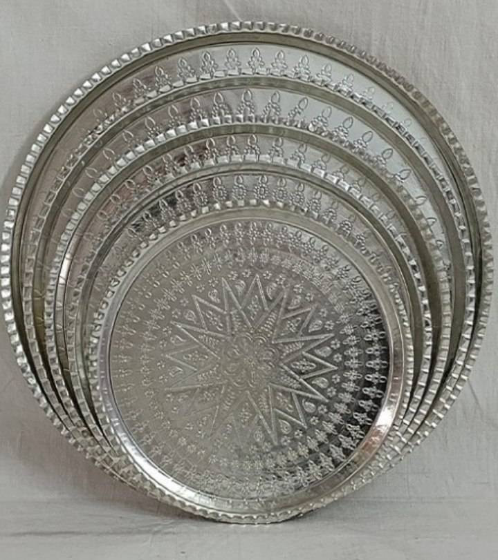 سینی چایی مسی با رنگ سفید