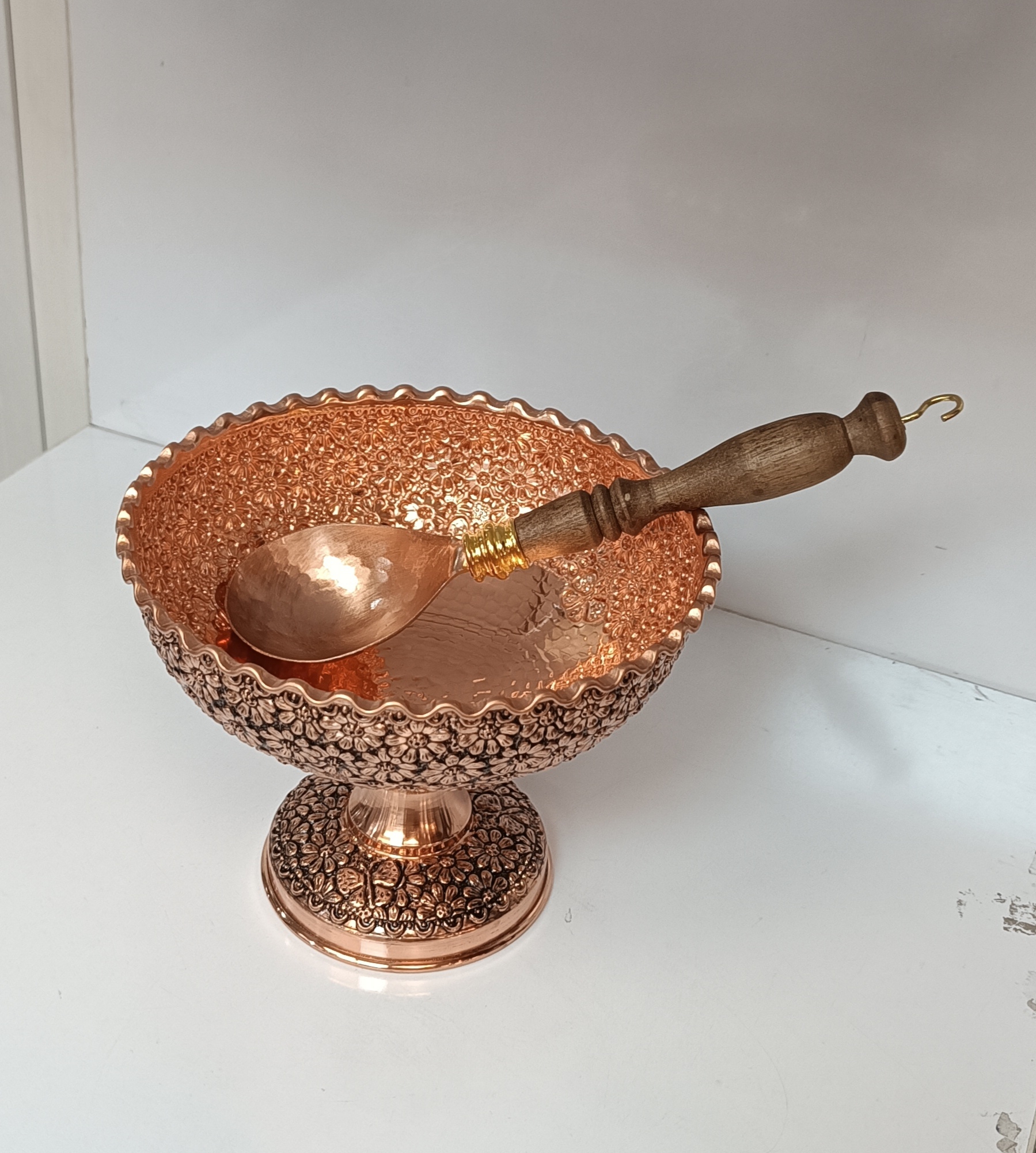قاشق آجیل مسی دسته چوبی